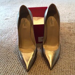 Valentino gold stilettos